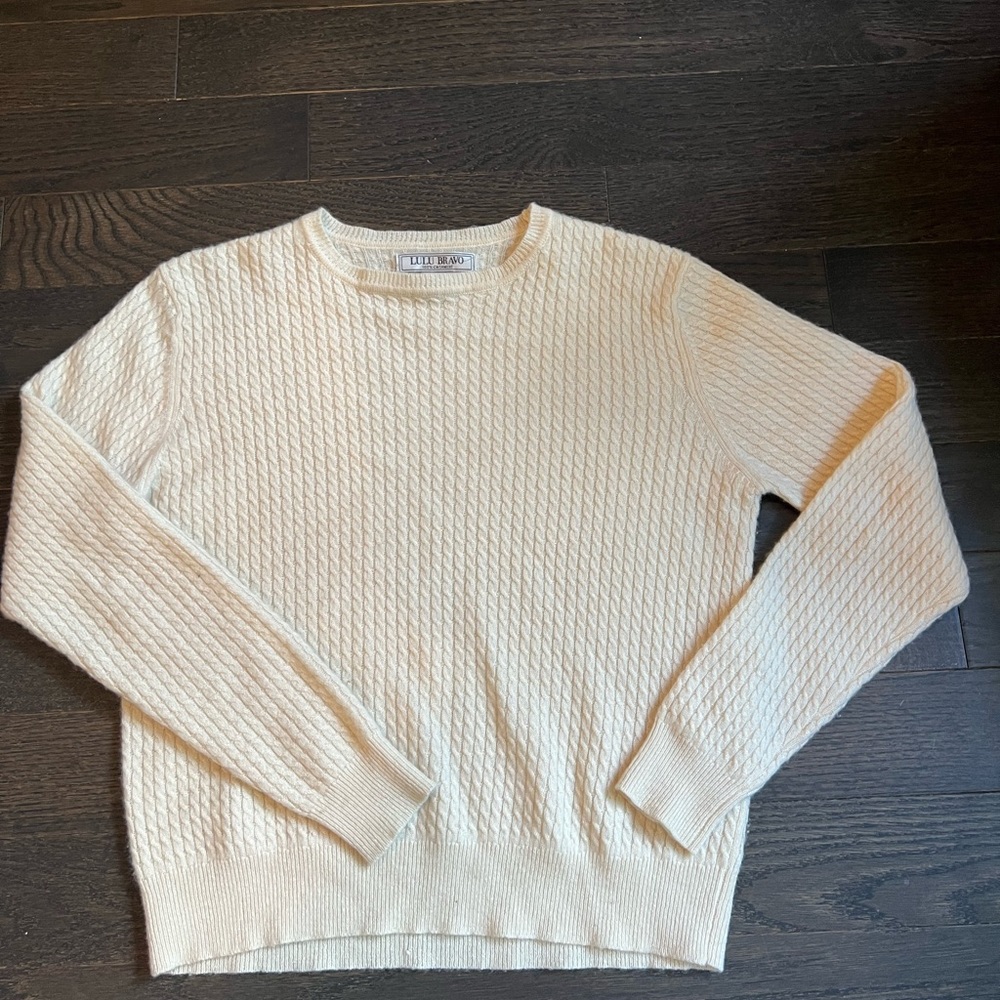 Cream 100%  cashmere woven sweater